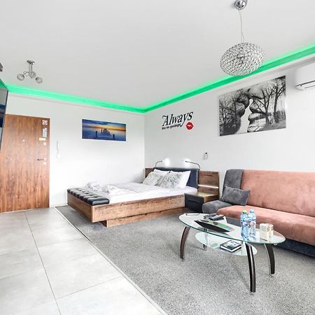 Top Oder Apartments- Private Parking Szczecin Exteriör bild