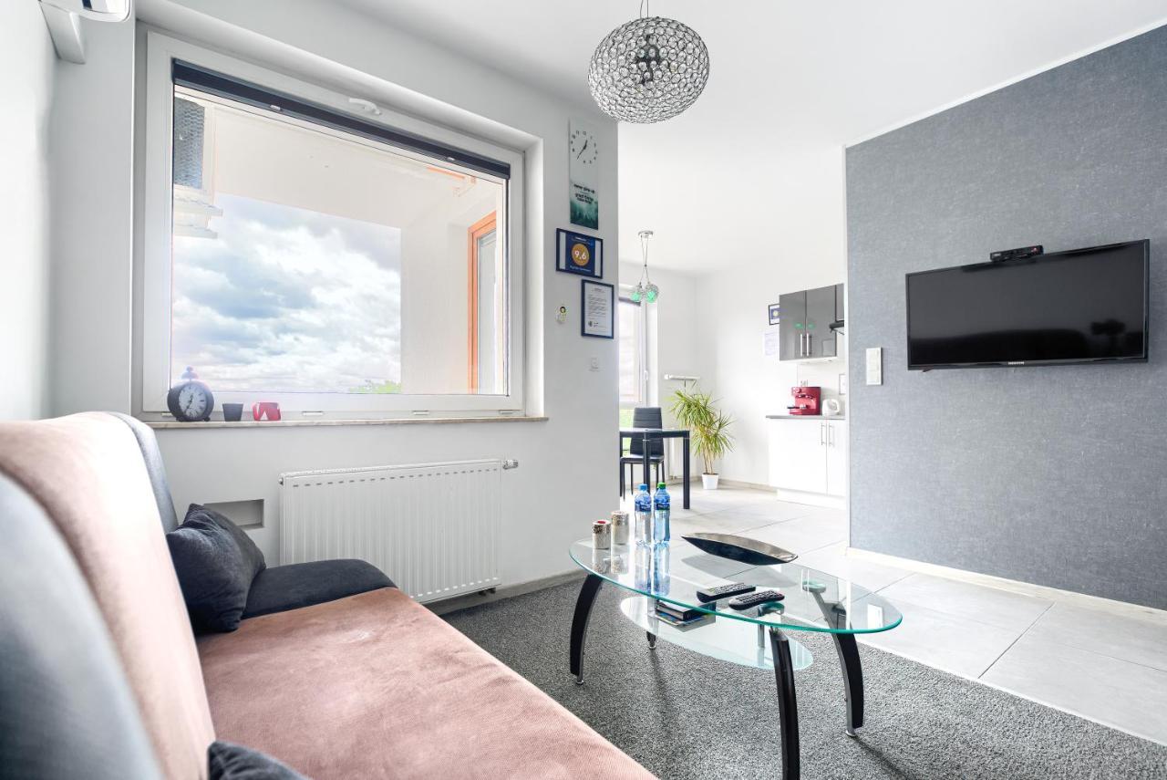 Top Oder Apartments- Private Parking Szczecin Exteriör bild