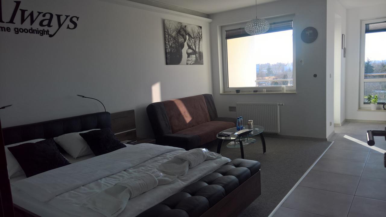 Top Oder Apartments- Private Parking Szczecin Exteriör bild